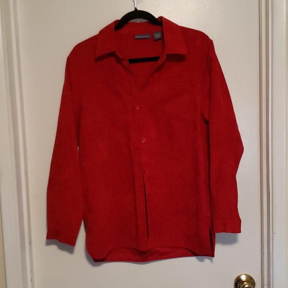Red velvet (polyester) button up